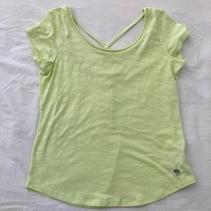 Mountain Hardwear tank